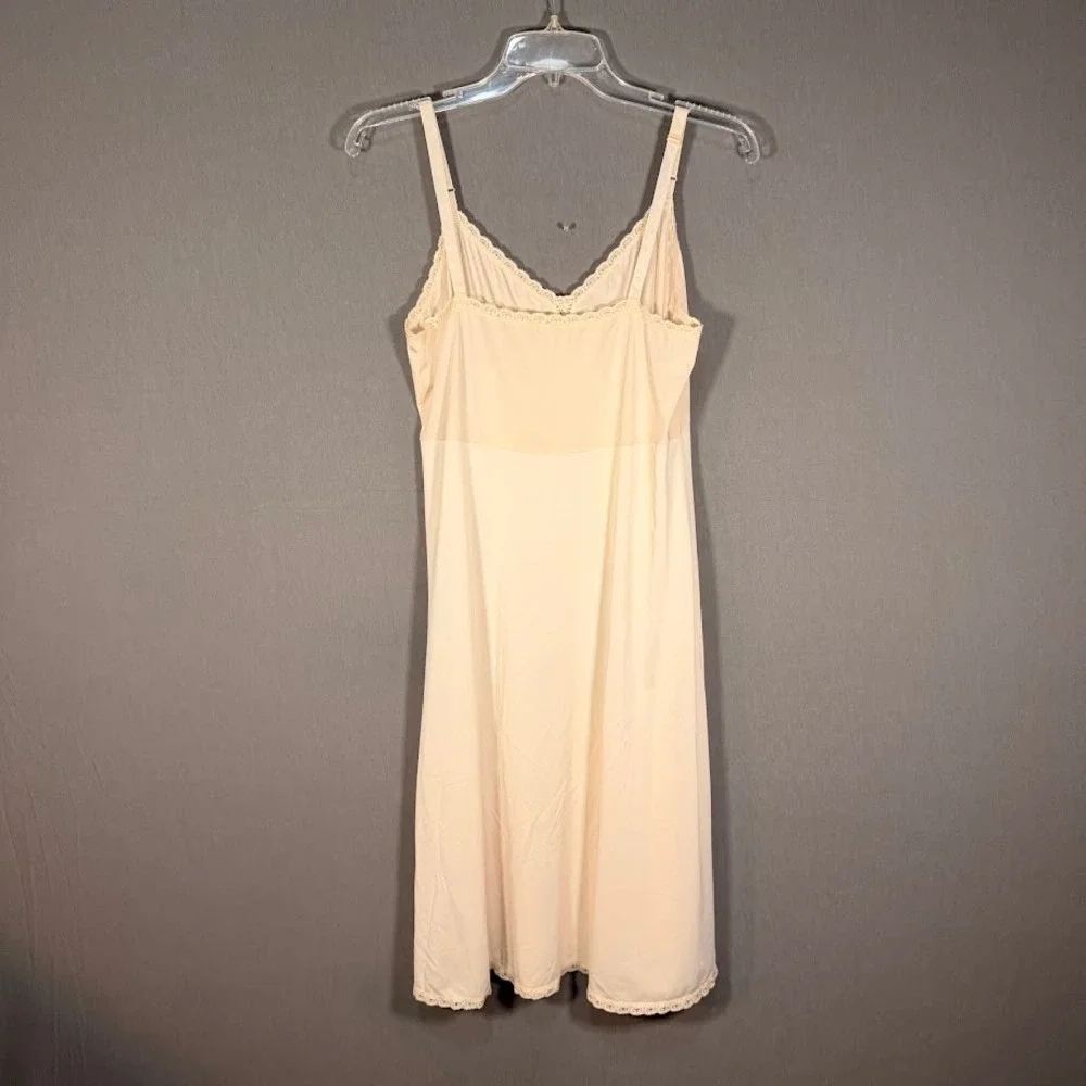 Shadowline Vintage Beige Lace Trim Slip Dress Sz 38 L Tall Nightie Babydoll Y2K - Picture 1 of 11